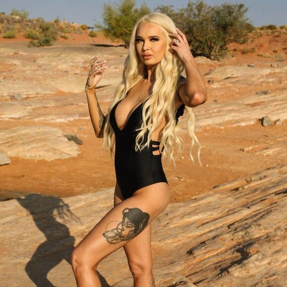 NWT Large, Ruffle Trim, Low V-Neck Low Back One Piece Swimsuit in black - Picture 3 of 12